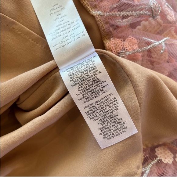 Self-Portrait 3D Floral Embellished Tulle
Midi Dress in Pink Size 10 - Picture 14 of 16